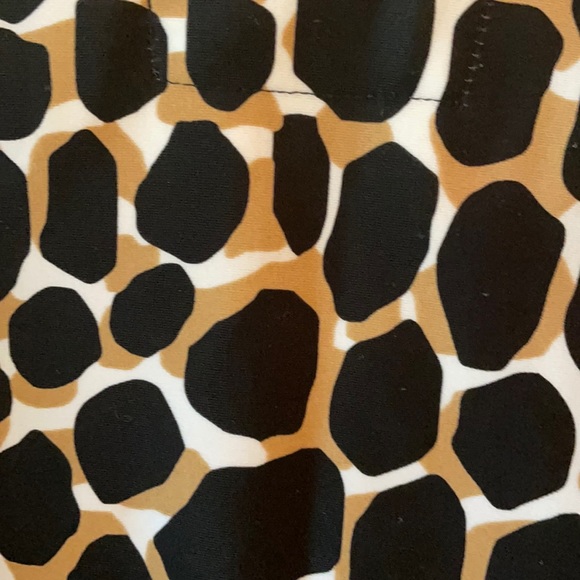 JUDE CONNALLY Giraffe Animal Print Stretchy V Neck 3/4 Sleeve Dress - Picture 3 of 8